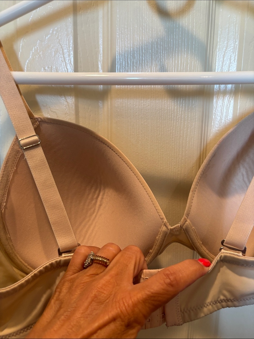 Frederick's of Hollywood Nude T-Shirt Underwire Bra - Picture 5 of 5